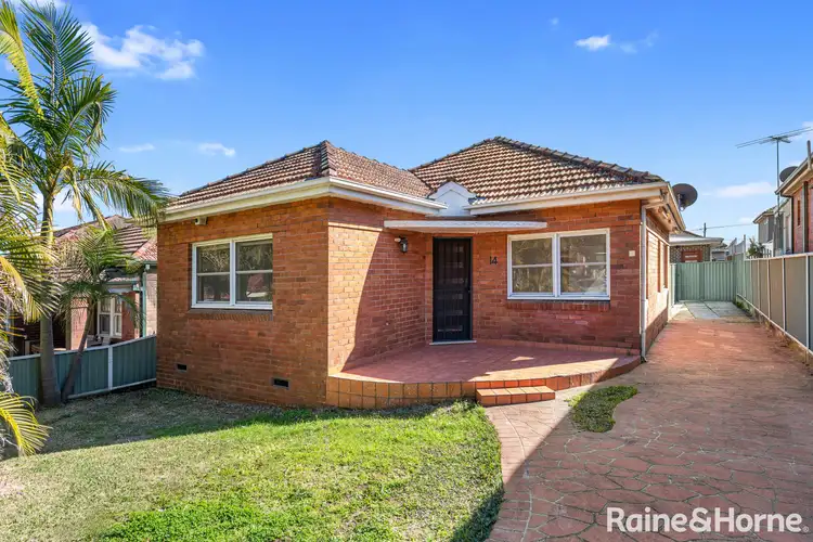 14 Vivienne Street
