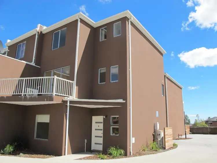 Main view of Homely house listing, 8 Kai Close, Caroline Springs VIC 3023