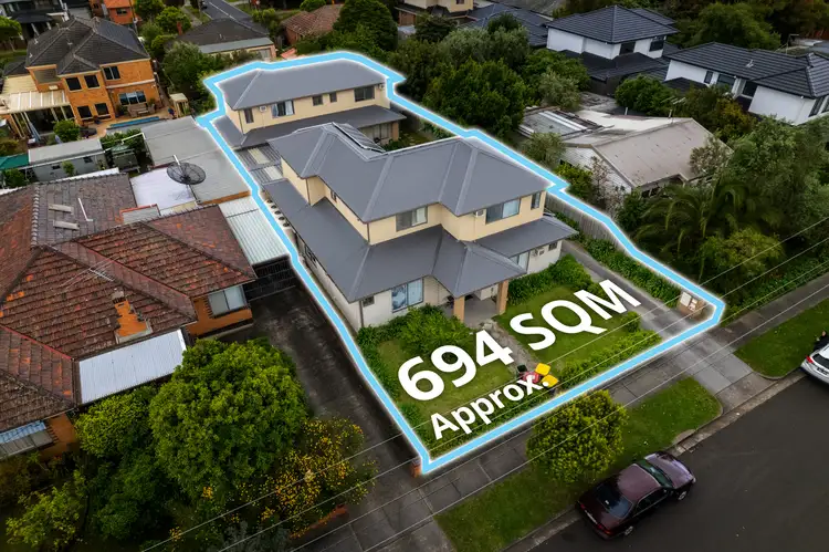15 Glenbrook Street, Clayton VIC 3168