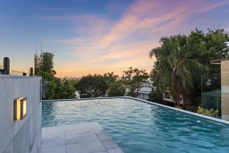 74 Gladstone Road, Highgate Hill QLD 4101