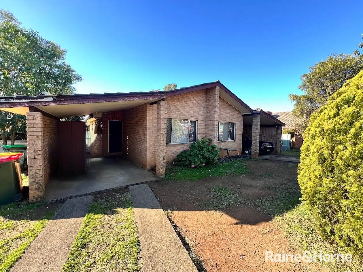 Main view of Homely house listing, 1/52 Petra Avenue, South Tamworth NSW 2340