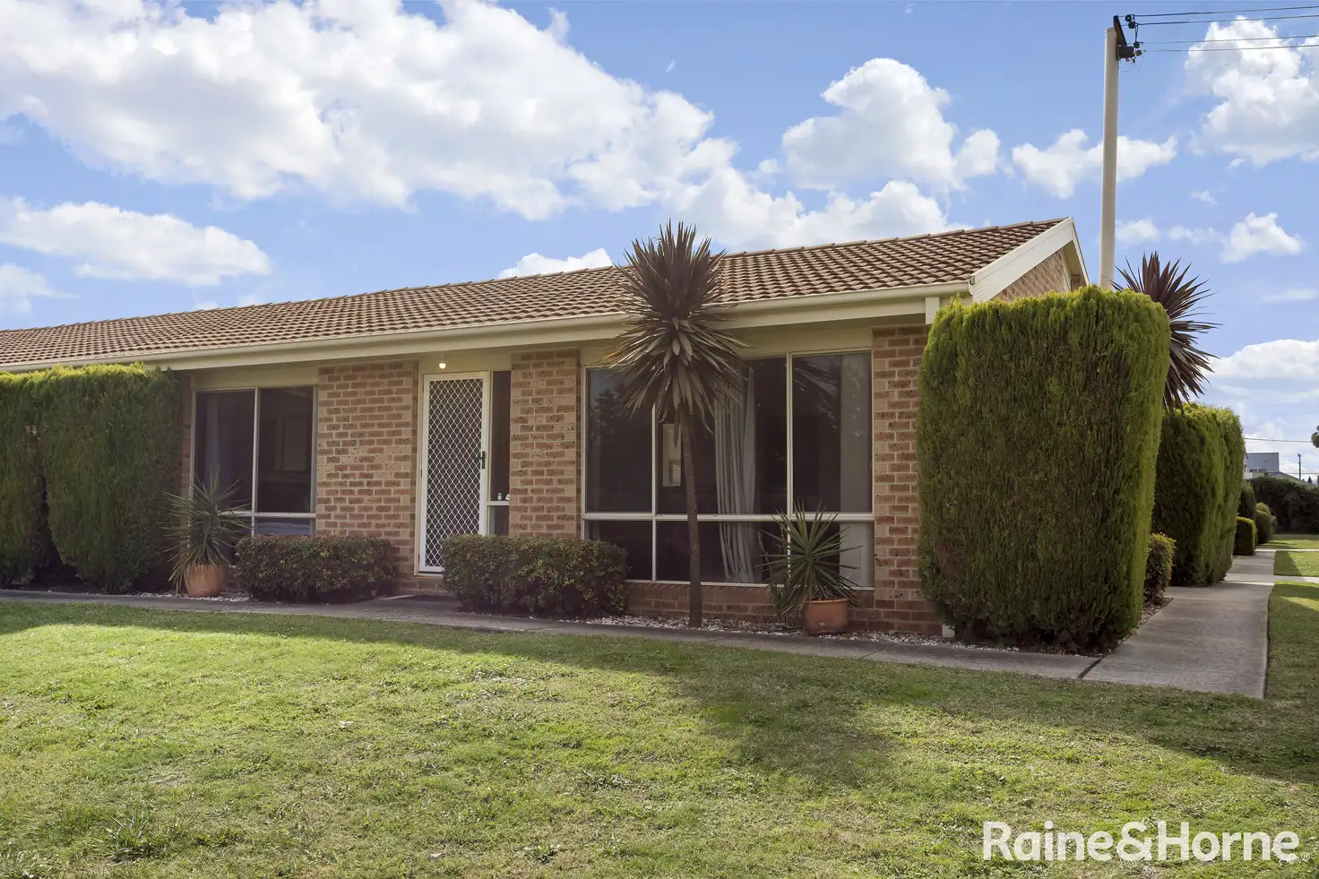 Main view of Homely townhouse listing, 5/17-23 Thurralilly Street, Queanbeyan East NSW 2620