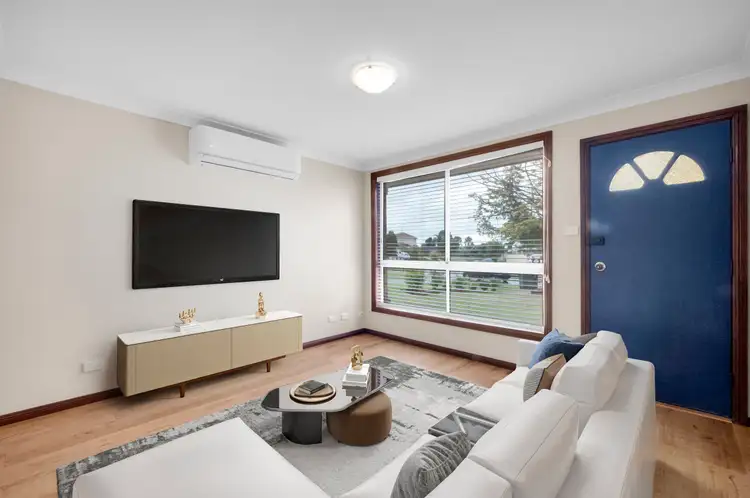 Second view of Homely semi-detached listing, 2/14 Oswald Crescent, Rosemeadow NSW 2560