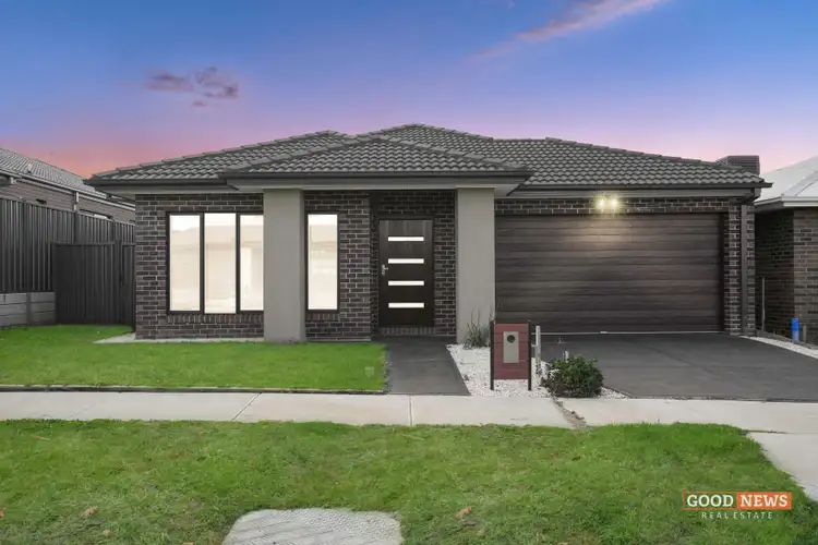 Second view of Homely house listing, 6 Crawford Rise, Cobblebank VIC 3338