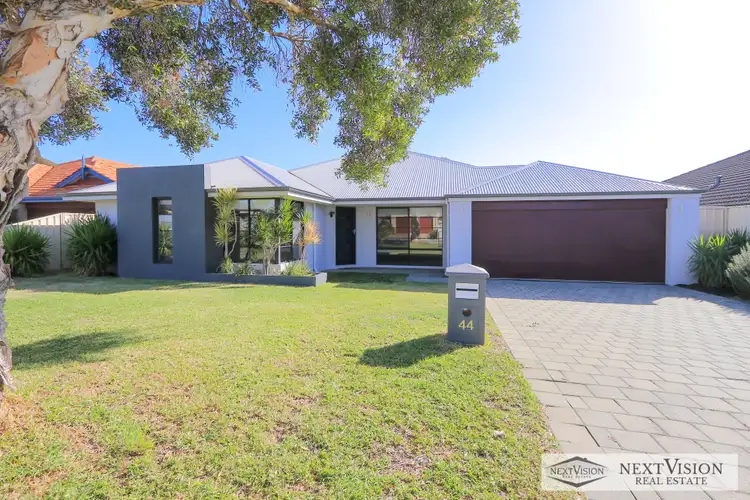 44 Barfield Road, Hammond Park WA 6164