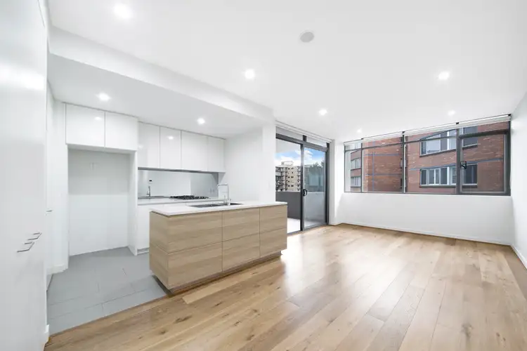 9 Waterview Drive
