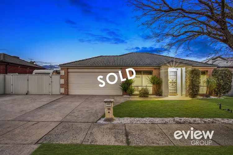 13 Honeysuckle Close, Pakenham VIC 3810