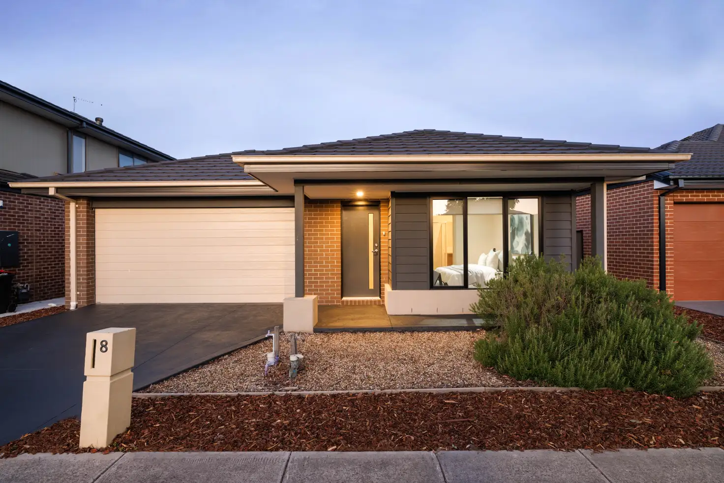 Main view of Homely house listing, 8 Scoria Circuit, Craigieburn VIC 3064