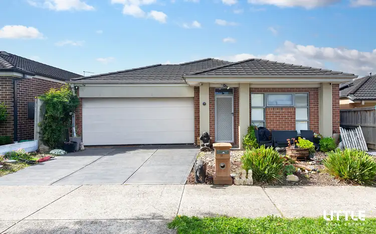 38 Dunraven Crescent, Doreen VIC 3754