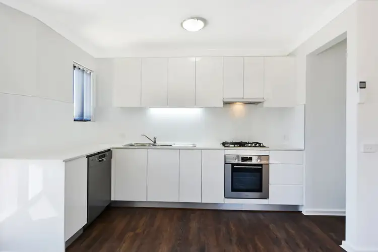 Third view of Homely apartment listing, 5/2-6a Great Western Highway, Leura NSW 2780