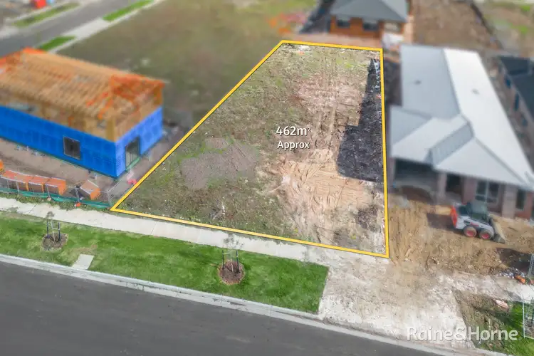 98 Campestre Drive, Sunbury VIC 3429