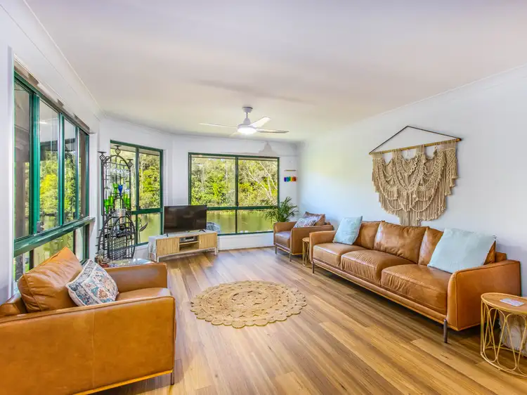 15 Natan Court, Ocean Shores NSW 2483