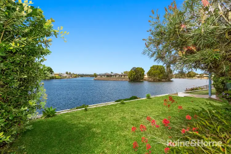 2/39 Edward Avenue, Pottsville NSW 2489