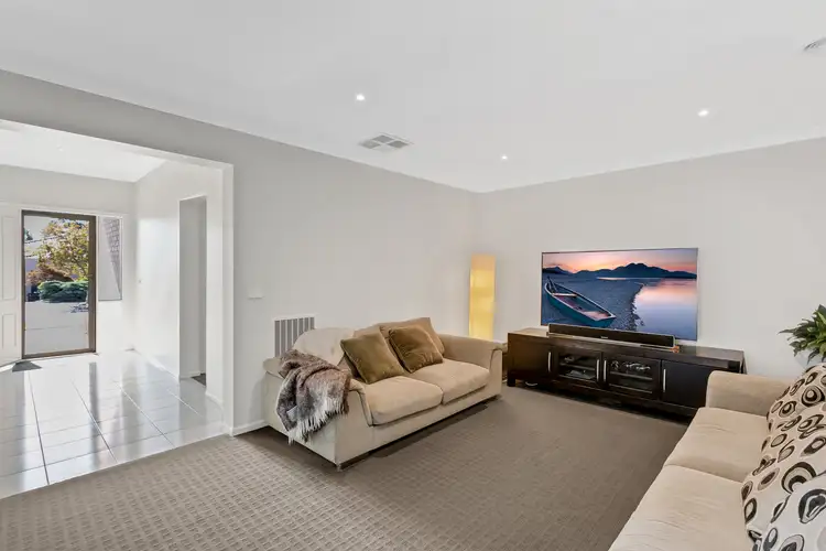 Second view of Homely house listing, 9 Gleneagles Close, Carrum Downs VIC 3201
