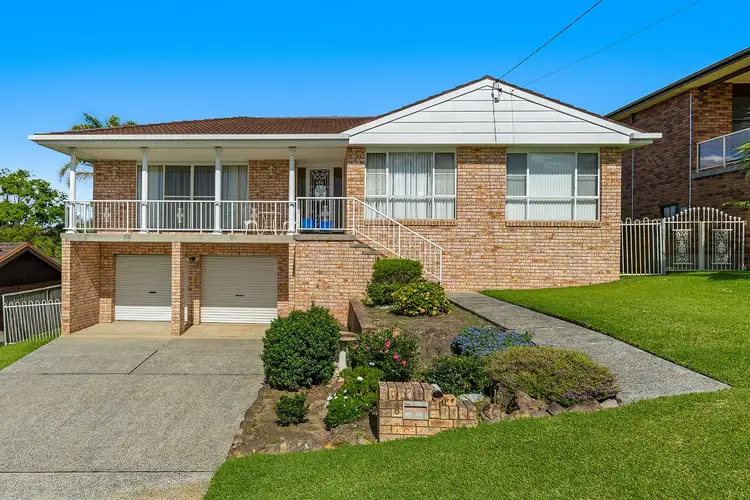 8 Mossman Avenue, Bateau Bay NSW 2261
