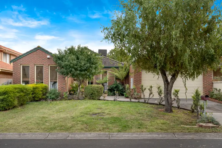 5 Rossiter Avenue, Roxburgh Park VIC 3064