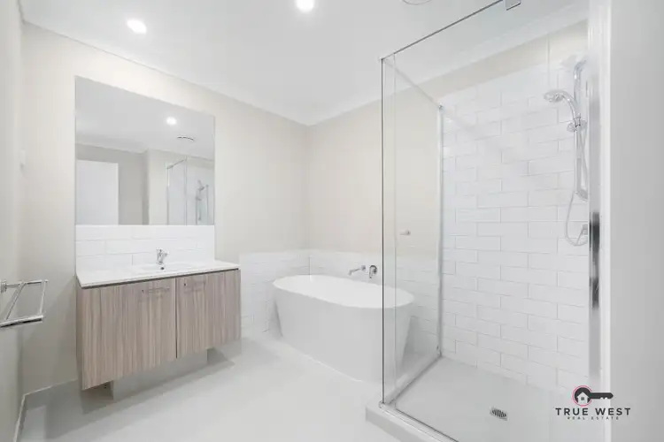 Fourth view of Homely townhouse listing, 6 Cadenza Walk, Tarneit VIC 3029