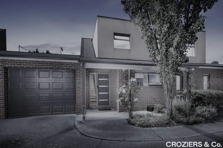2/137 Hickford Street, Reservoir VIC 3073