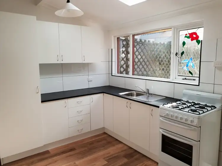 20B Folkestone Road