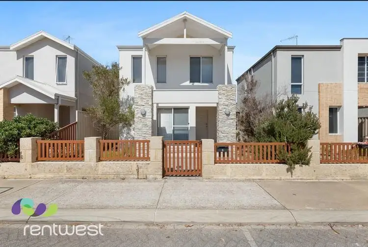 8 Cottage Street