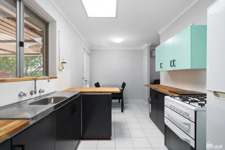 Fifth view of Homely house listing, 22 Cressida Way, Camillo WA 6111