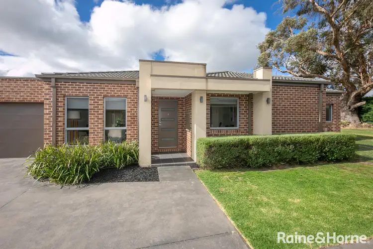 Main view of Homely unit listing, 2/7 Francis Crescent, Gisborne VIC 3437
