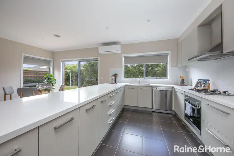 Fifth view of Homely unit listing, 2/7 Francis Crescent, Gisborne VIC 3437