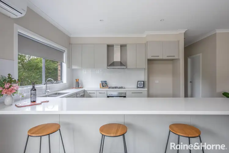 Sixth view of Homely unit listing, 2/7 Francis Crescent, Gisborne VIC 3437