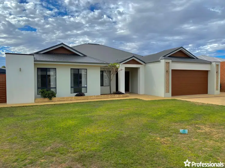 Second view of Homely house listing, 19 Coastside Crescent, Glenfield WA 6532