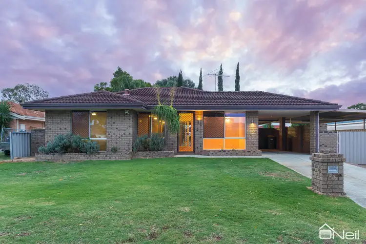 15 Lyrebird Loop, Seville Grove WA 6112