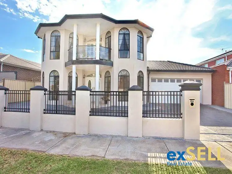 4 Clarian Street, Cairnlea VIC 3023