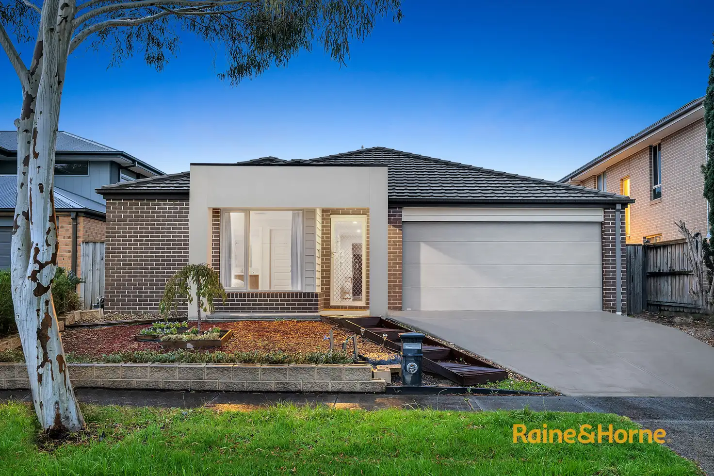 Main view of Homely house listing, 27 City Vista Circuit, Cranbourne West VIC 3977