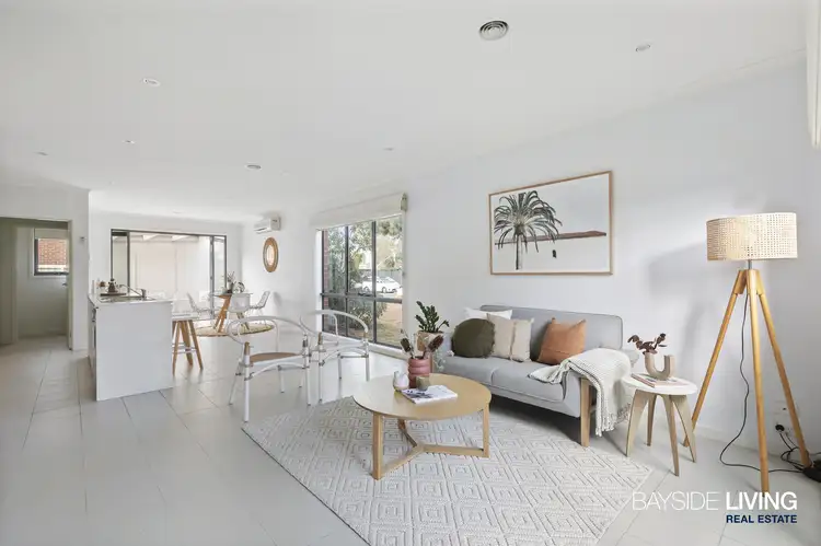 21 Pebble Beach Place, Heatherton VIC 3202