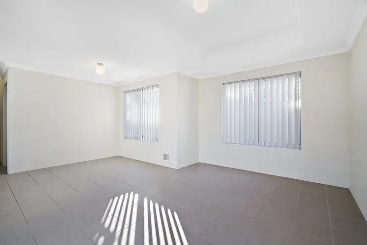 Fourth view of Homely house listing, 7/2 Positano Crescent, Yangebup WA 6164