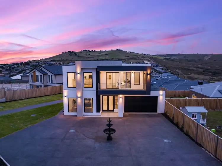 8 Ridgeview Court, Sunbury VIC 3429
