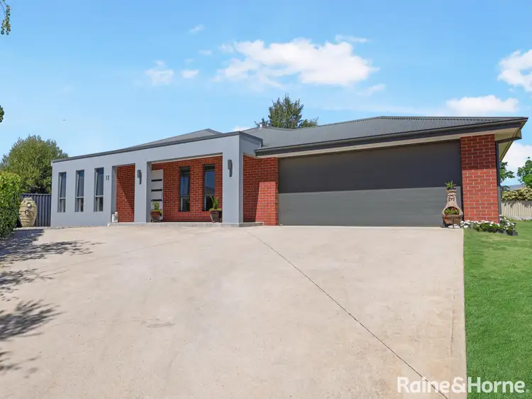 13 O'Reilly Place, Llanarth NSW 2795