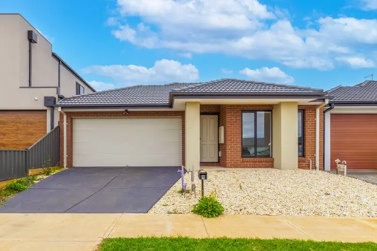 9 Saltaire Drive, Strathtulloh VIC 3338