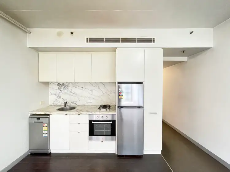 411/757 Bourke Street, Docklands VIC 3008