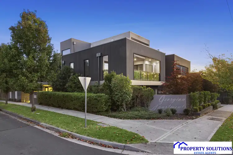 3/8 George Street, Doncaster East VIC 3109