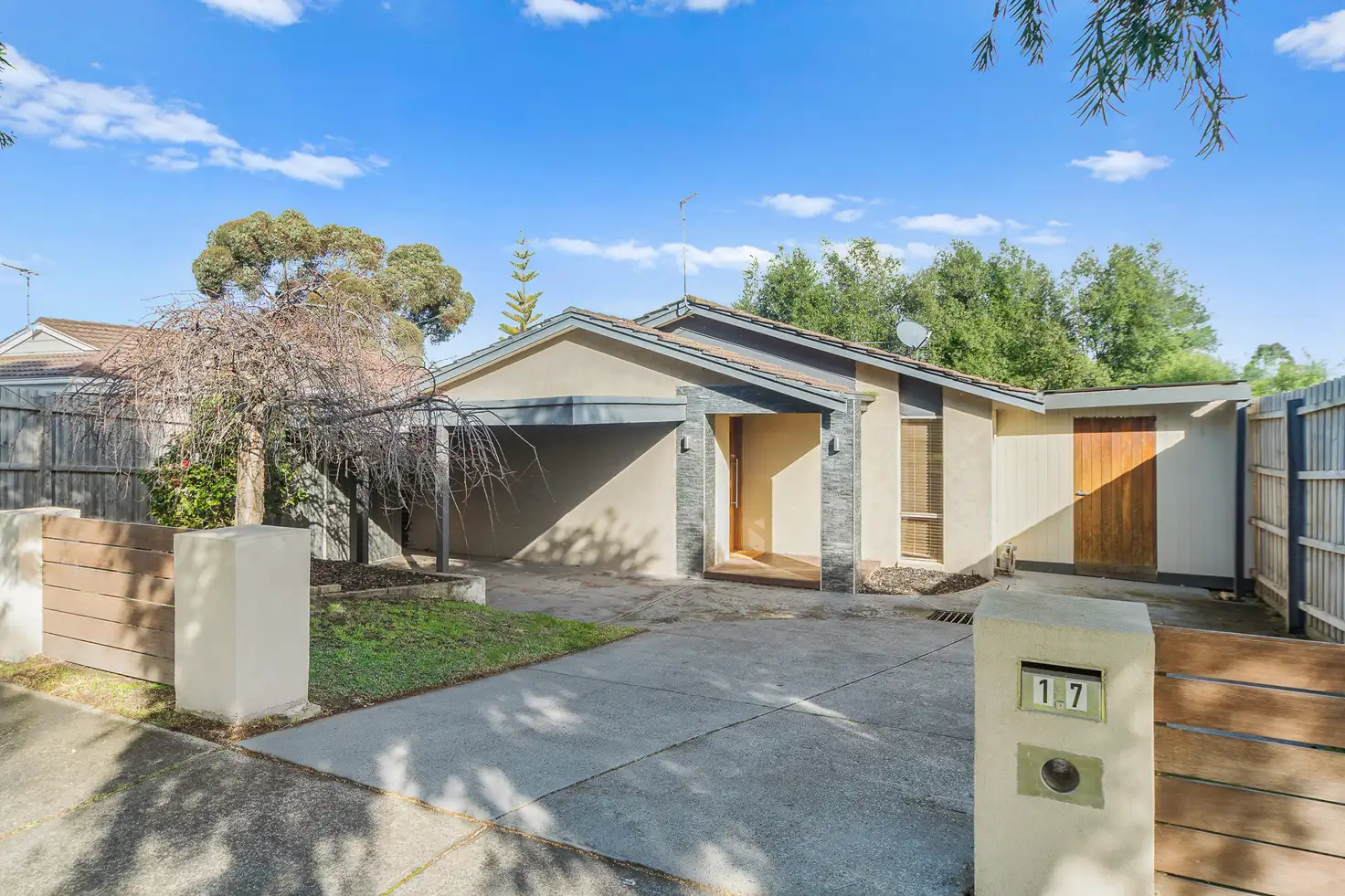 Main view of Homely house listing, 17 Leonard Drive, Langwarrin VIC 3910