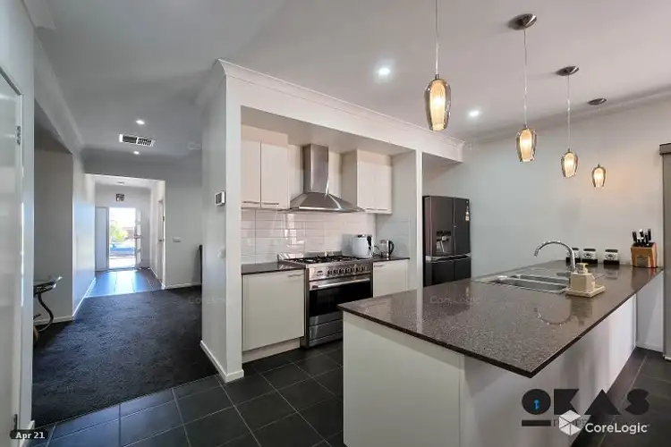 Fourth view of Homely house listing, 18 Swainson Close, Tarneit VIC 3029