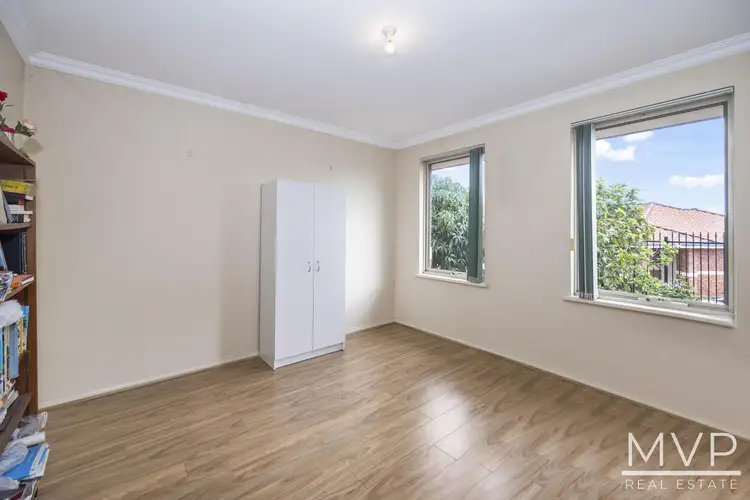 Seventh view of Homely house listing, 2/15 Walker Court, Kardinya WA 6163