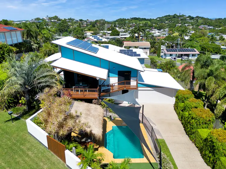 4 Coral Ridge Drive, Eimeo QLD 4740