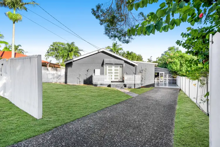 2 Catalina Crescent, Birkdale QLD 4159