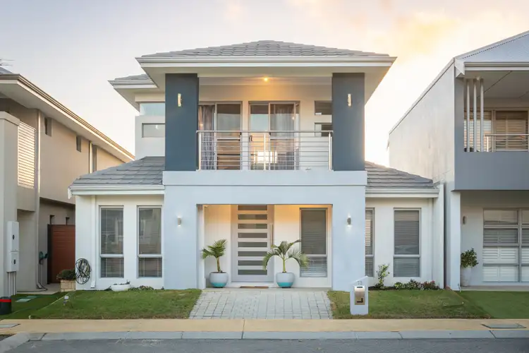 13 Leonidas Road, North Coogee WA 6163