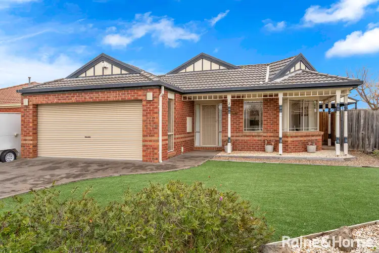 2 Lindwall Street, Sunbury VIC 3429