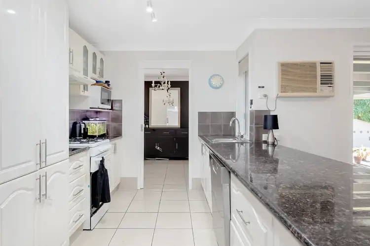Fifth view of Homely house listing, 125 EXPLORERS WAY, Highland Park QLD 4211