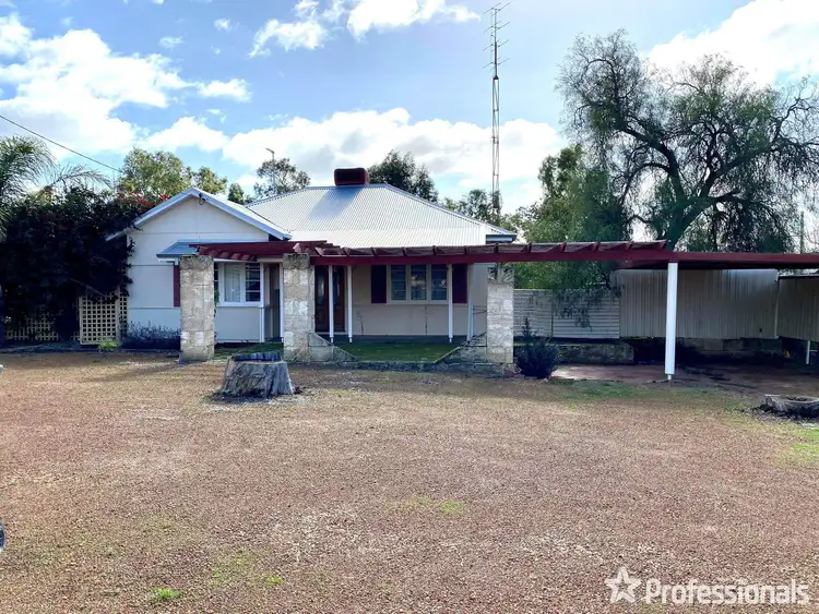 Second view of Homely house listing, 11 Island Avenue, Cunderdin WA 6407