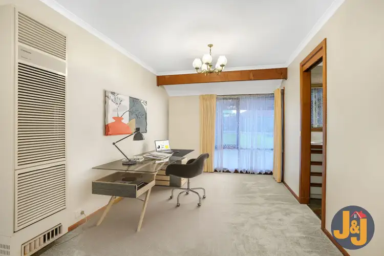 Fifth view of Homely house listing, 2 Tudor Court, Craigieburn VIC 3064