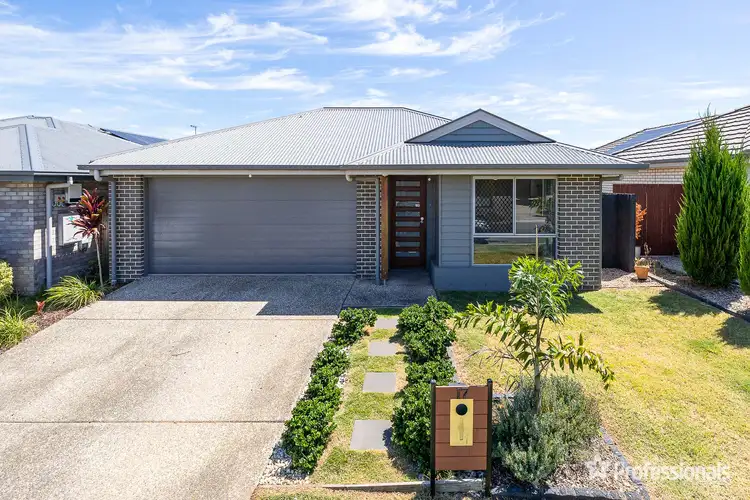 17 Petrie Street, Caboolture South QLD 4510